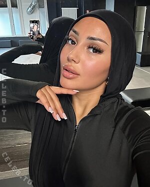 iiso.abyy Nude Leaked Photo #47