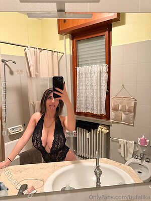 Ika Dauria Nude Leaked Photo #45