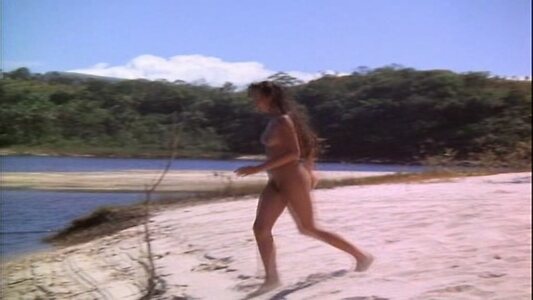 Ilena D'arcy leaked photo #7