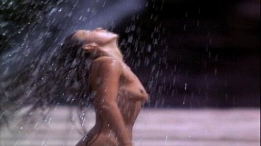 Ilena D'arcy leaked photo #9