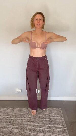 Iliza Shlesinger leaked photo #22
