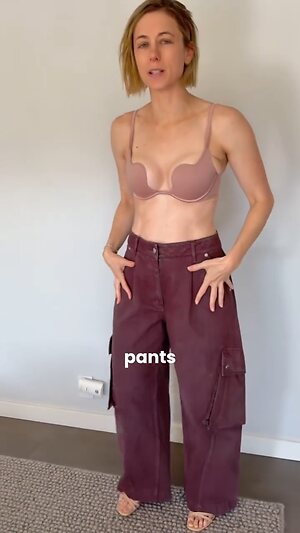 Iliza Shlesinger leaked photo #25