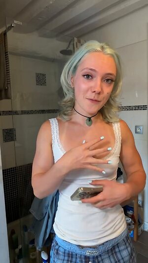 Ilovehercrookedteeth leaked photo #13