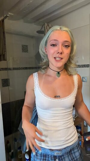 Ilovehercrookedteeth leaked photo #24