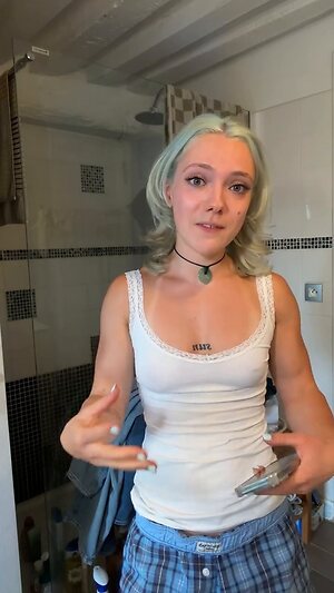 Ilovehercrookedteeth leaked photo #28