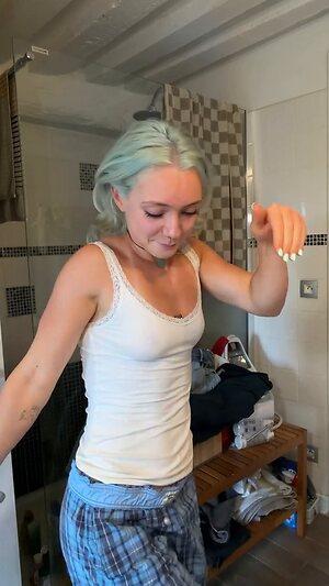 Ilovehercrookedteeth leaked photo #30