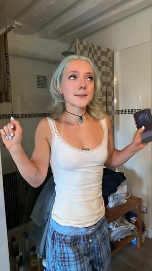 Ilovehercrookedteeth leaked photo #35
