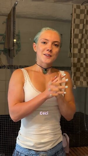 Ilovehercrookedteeth leaked photo #93