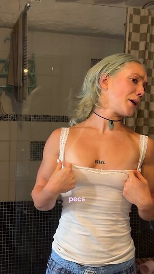 Ilovehercrookedteeth leaked photo #96