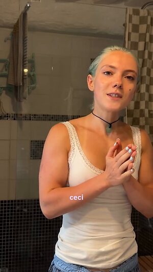 Ilovehercrookedteeth leaked photo #100