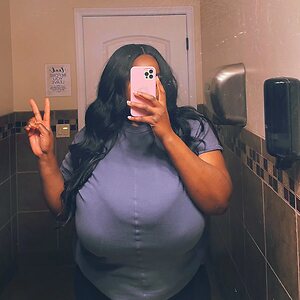 iloveonyinyechi onyinyechie Nude Leaked Photo #19