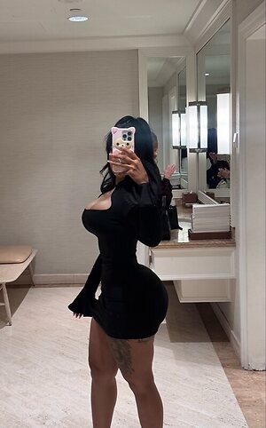 Iluvcinnie leaked photo #12