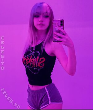 iluvmeww Nude Leaked Photo #2