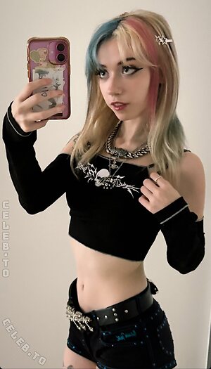 iluvmeww Nude Leaked Photo #4