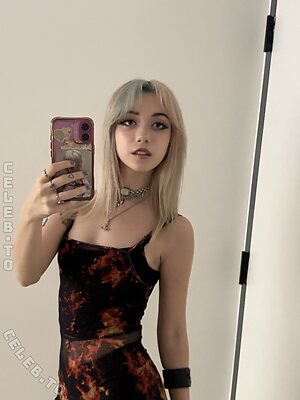 iluvmeww Nude Leaked Photo #48