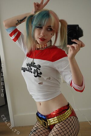 iluvmeww Nude Photos