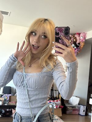 iluvmeww leaked photo #116