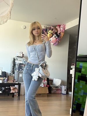 iluvmeww leaked photo #118