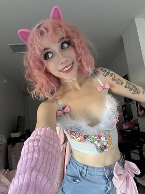 iluvmeww leaked photo #415