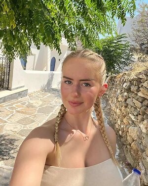 Imogen Gully leaked photo #81