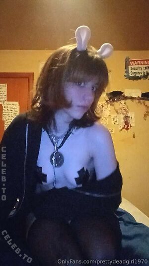 imprettydeadgirl photo