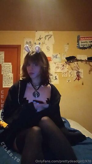 imprettydeadgirl photo