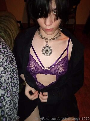 imprettydeadgirl
