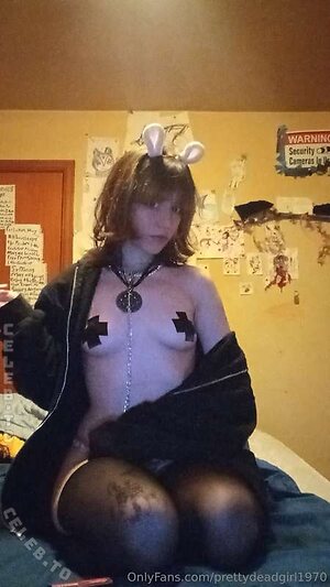 imprettydeadgirl photo