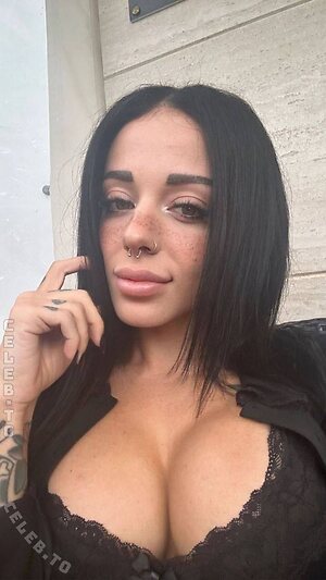 ImViolet Nude Leaked Photo #27