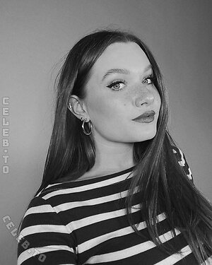 IMY2 Nude Leaked Photo #3