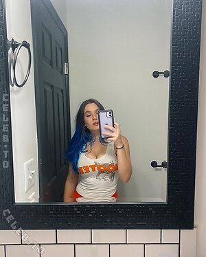 IMY2 Nude Leaked Photo #12