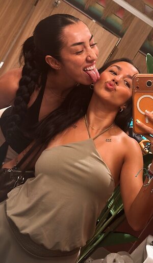 Indi Hartwell leaked photo #12