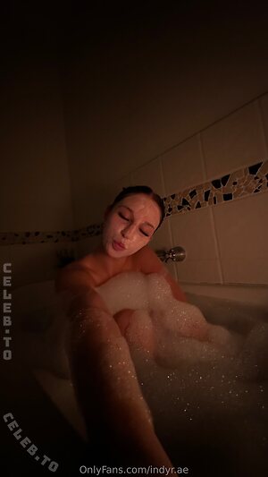 Indy rae Nude Leaked Photo #3