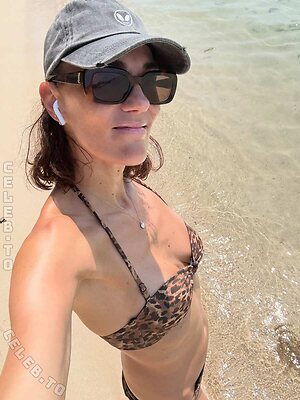 ini_schoen Nude Leaked Photo #13