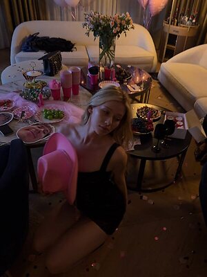 inst_rinna leaked photo #3