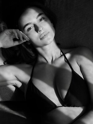 Irina Repei leaked photo #105