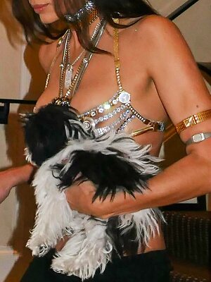 Irina Shayk Hot