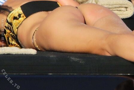 Irina Shayk photo