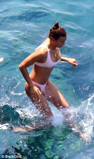 Irina Shayk photo