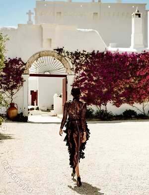 Irina Shayk leaked photo #944
