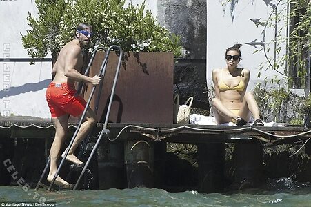 Irina Shayk leaked photo #955