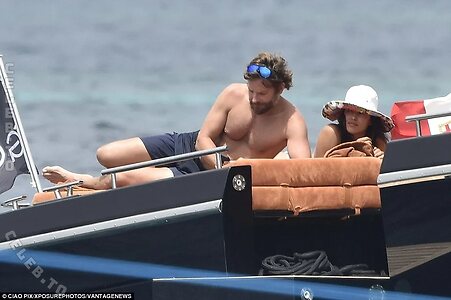 Irina Shayk leaked photo #964