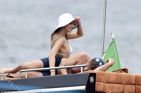 Irina Shayk leaked photo #985