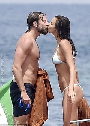 Irina Shayk leaked photo #988