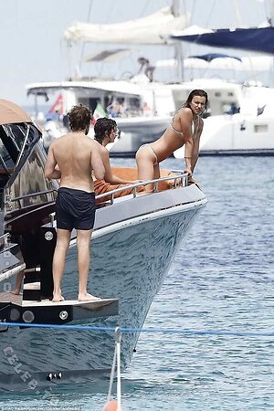 Irina Shayk leaked photo #992