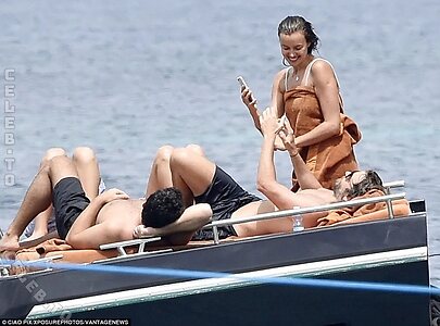 Irina Shayk leaked photo #993