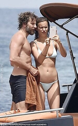 Irina Shayk leaked photo #996
