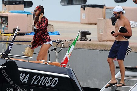 Irina Shayk leaked photo #1088
