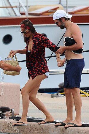 Irina Shayk leaked photo #1090