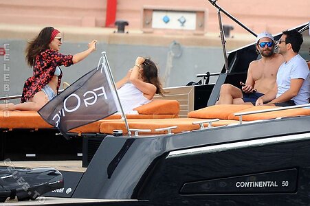 Irina Shayk leaked photo #1091